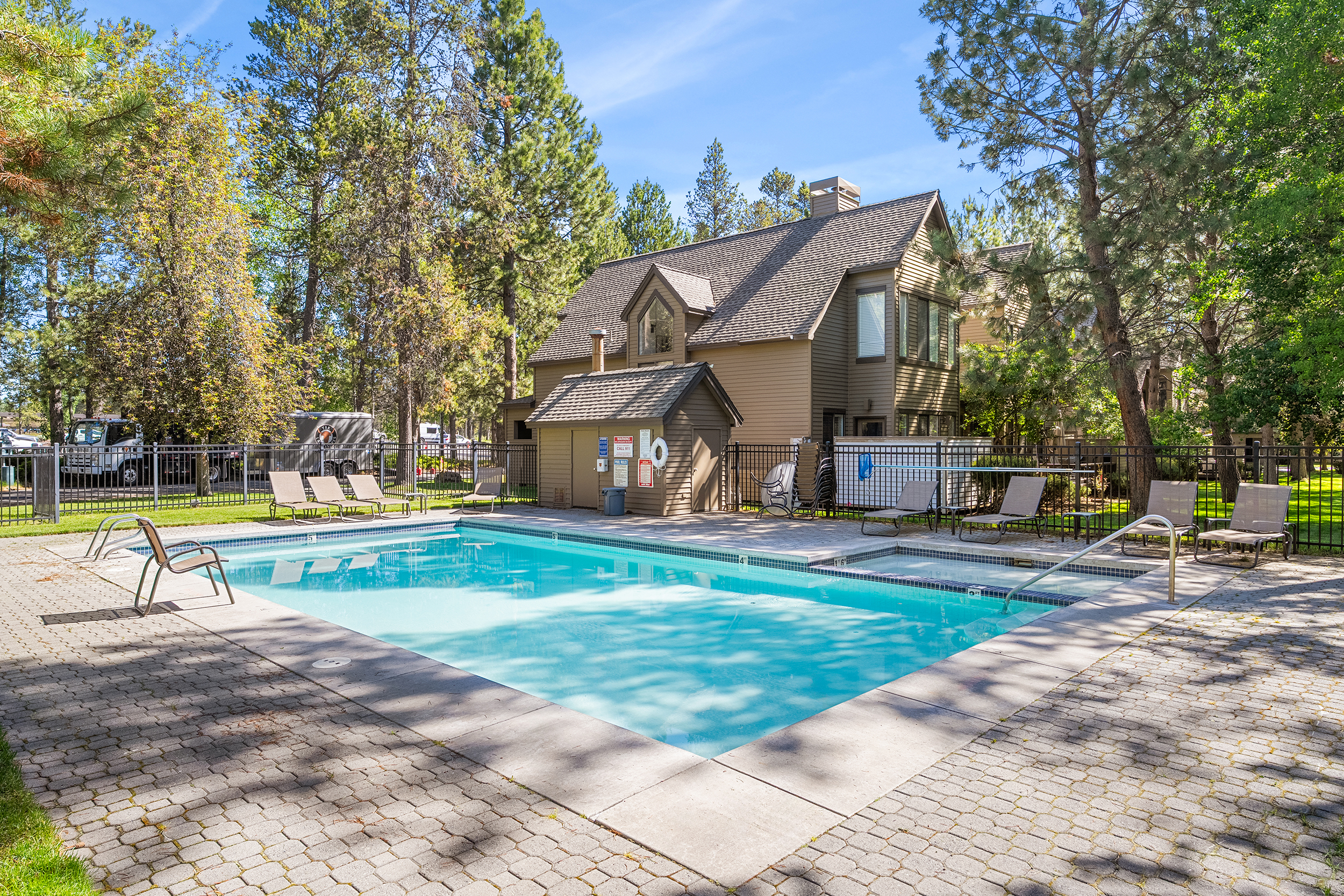 Sunriver townhome photo 15